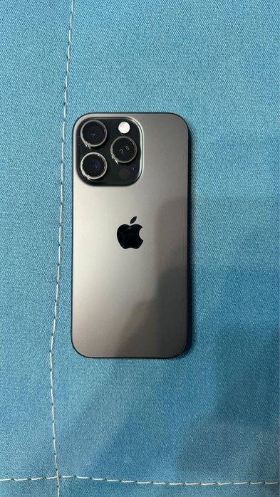 iPhone 16 pro с гарантией