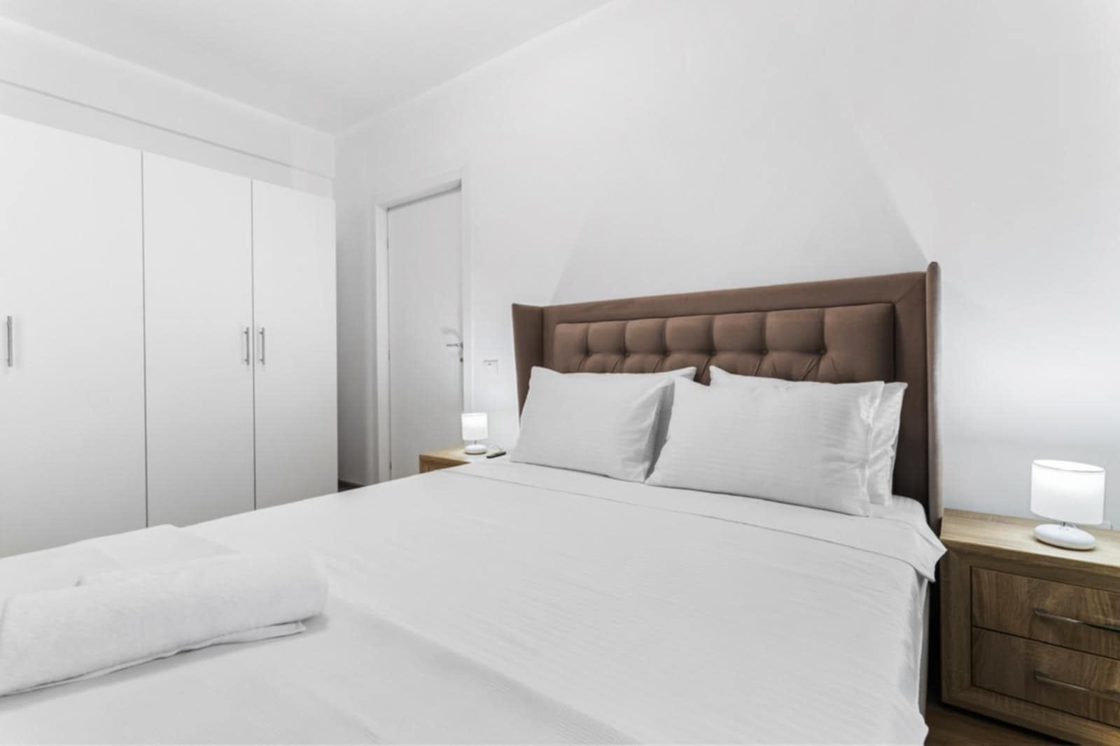 Închiriez apartament 2 camere