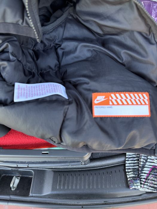 Geaca Nike cu gluga si vatelina Negru, 128-137 CM pret 240