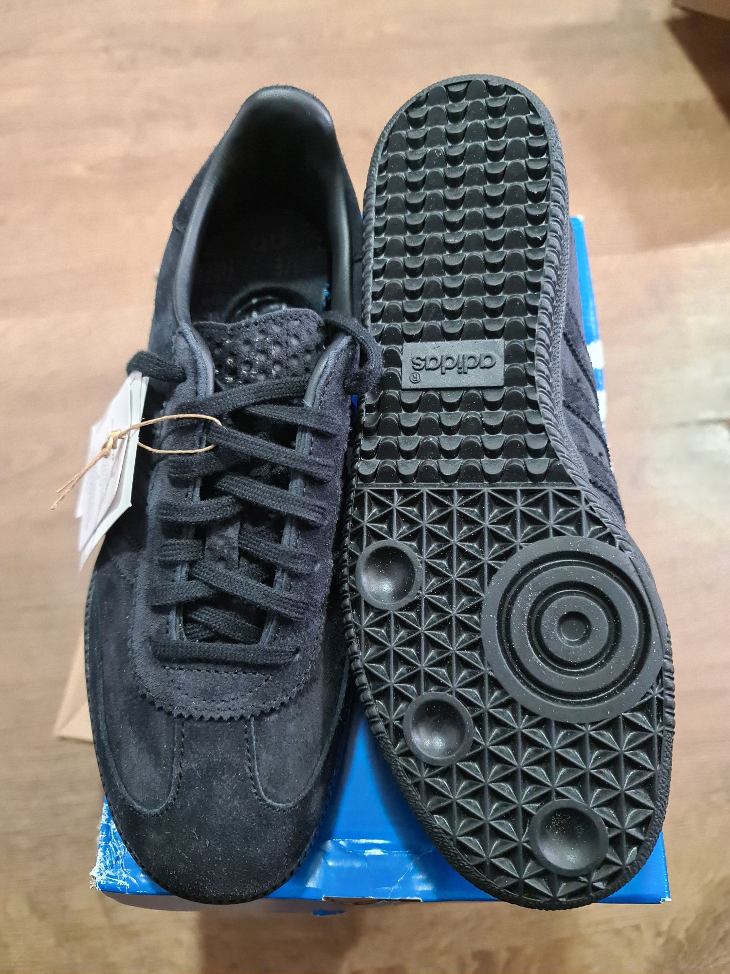 Adidas AS240 Black