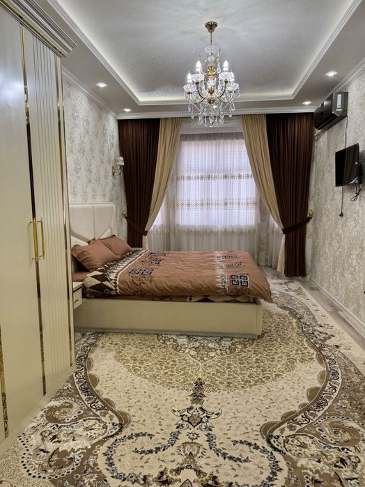 Samarqand shahar Rudakiy  ko’chasi Ulug’ Siymo 179 a dom 142 kv.
