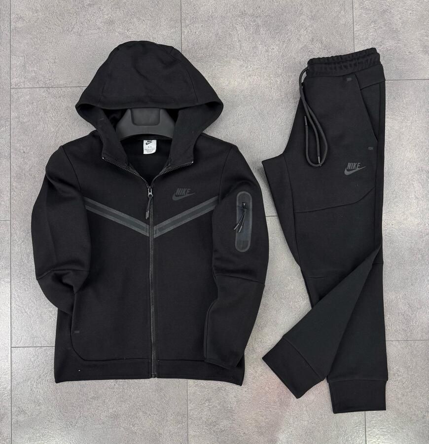 Детски екипи Nike Tech Fleece в 12 цвята 10г до 15г