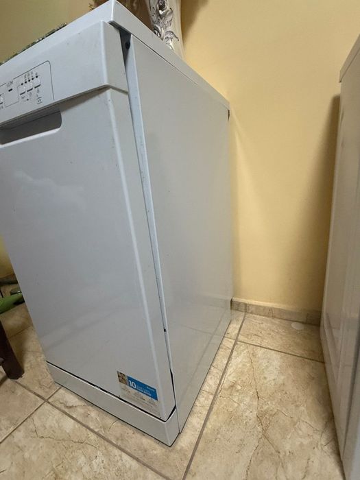 Съдомиялна Candy Brava CDPH 2L949W, 9 комплекта, Клас E, 45 см, Бял