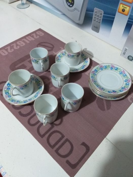 Set de 5 Cesti cu Farfuri Din Portelan  Alb