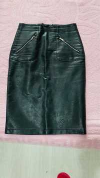 Продам женскую кожаную юбку от Зара/Zara