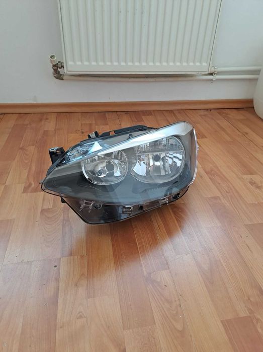 Far stanga/dreapta Bmw seria 1 F20 F21 an 2011-2015 , faruri noi