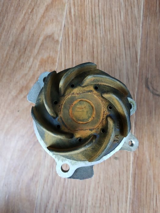 Помпа на автомобиль ваз