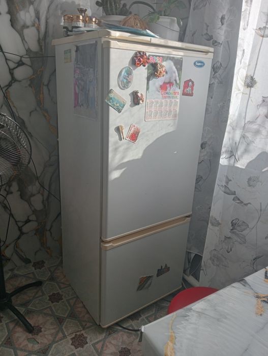 Холодильник бирюса