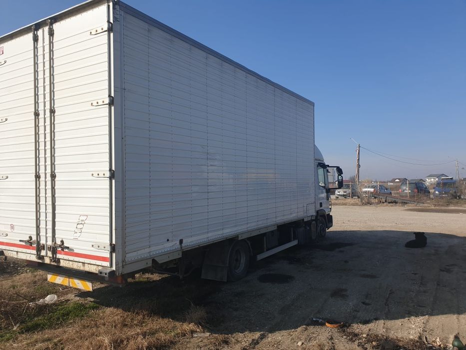 Iveco 7.5tone cub aluminiu plus lift la spate