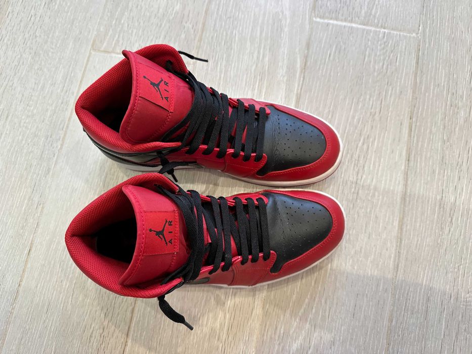 Jordan 1 air  mid reverse bred
