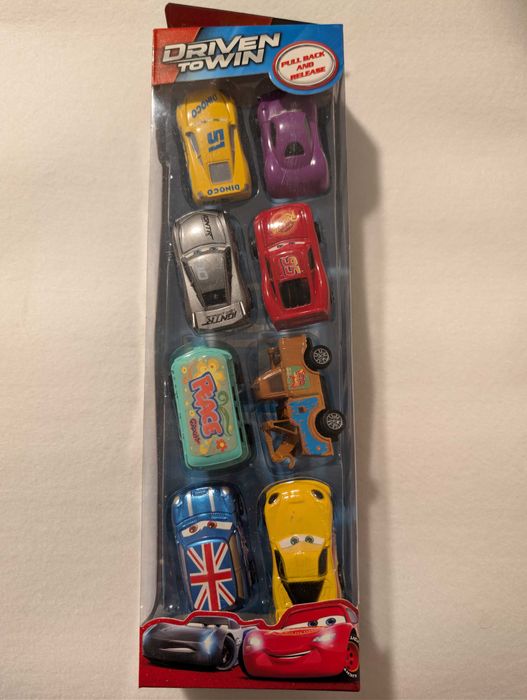Set de jucării cu 8 mașinuțe mici CARS, cu functie de tragere inapoi