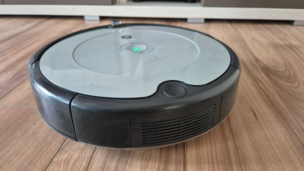 Aspirator iRobot Roomba 698