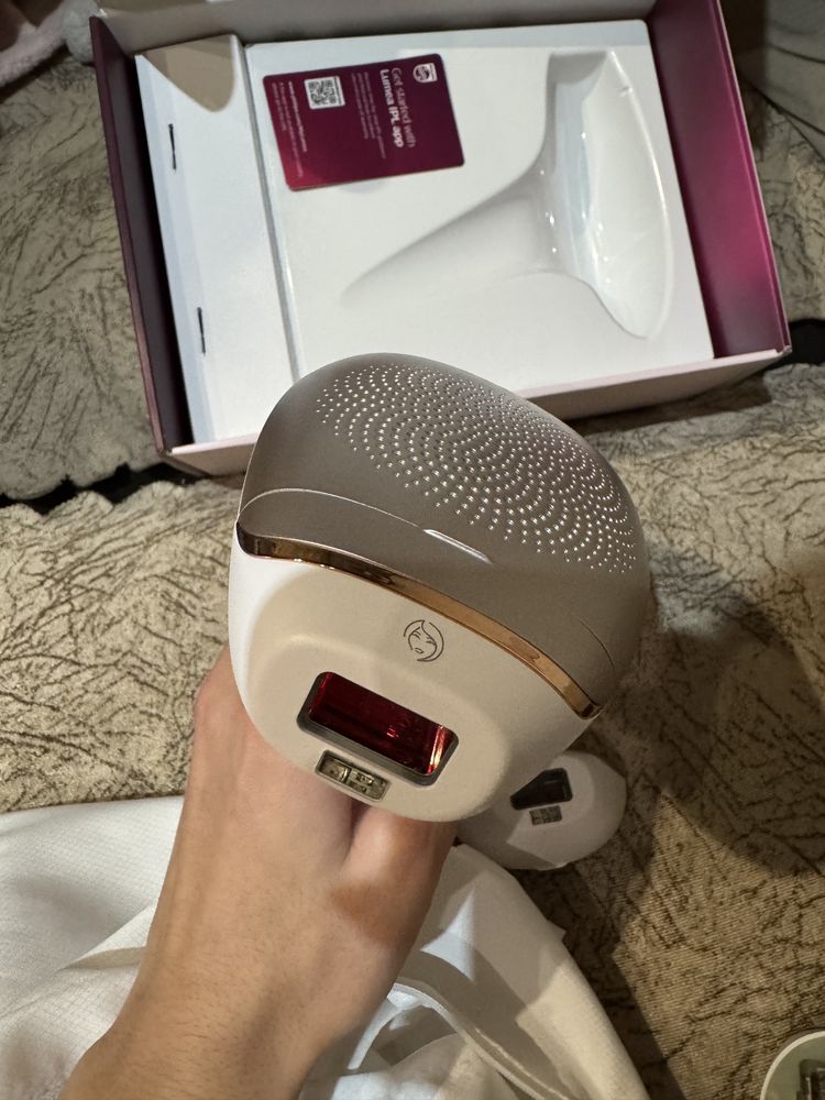 Фотоепилатор Philips Lumea Advanced