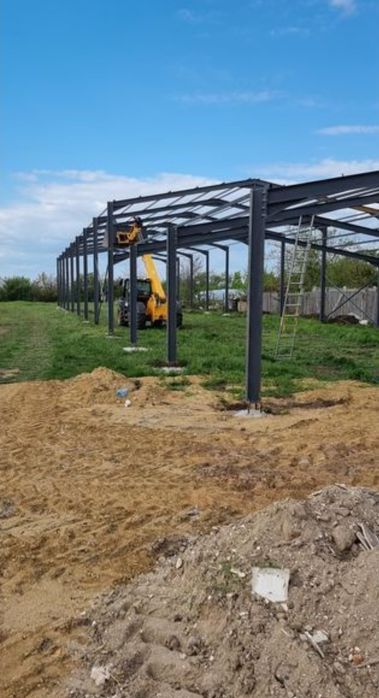Vând structură metalică 10×20×4h