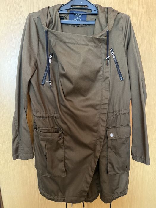 Дамско преходно яке