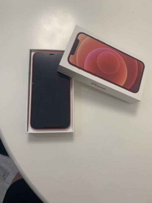 Vand iphone 12 red