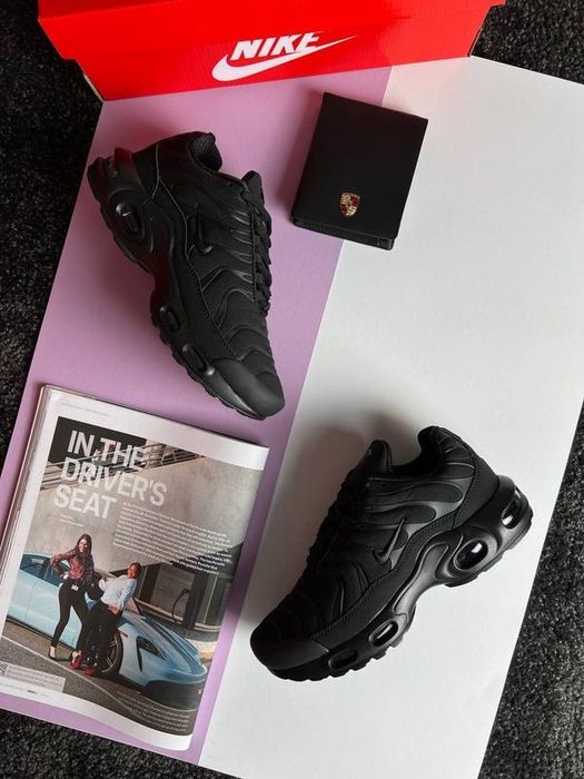 Налични Nike TN дамски маратонки