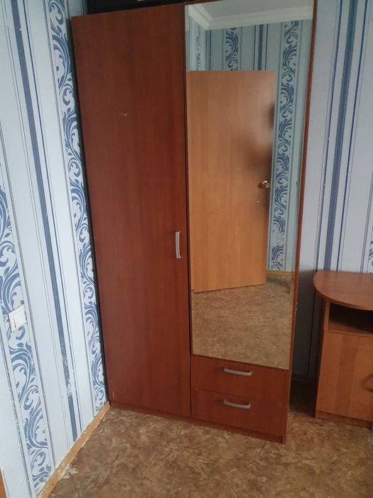 Продам мебель два шкафа кровать стол