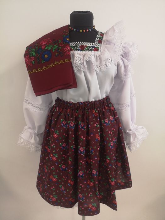 Costum tradițional de Maramureș pentru Doamne set complet
