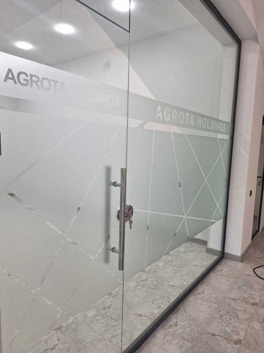 Туманка | Плёнка матовый Окна – реклама и декор | Tumanka xizmatlari