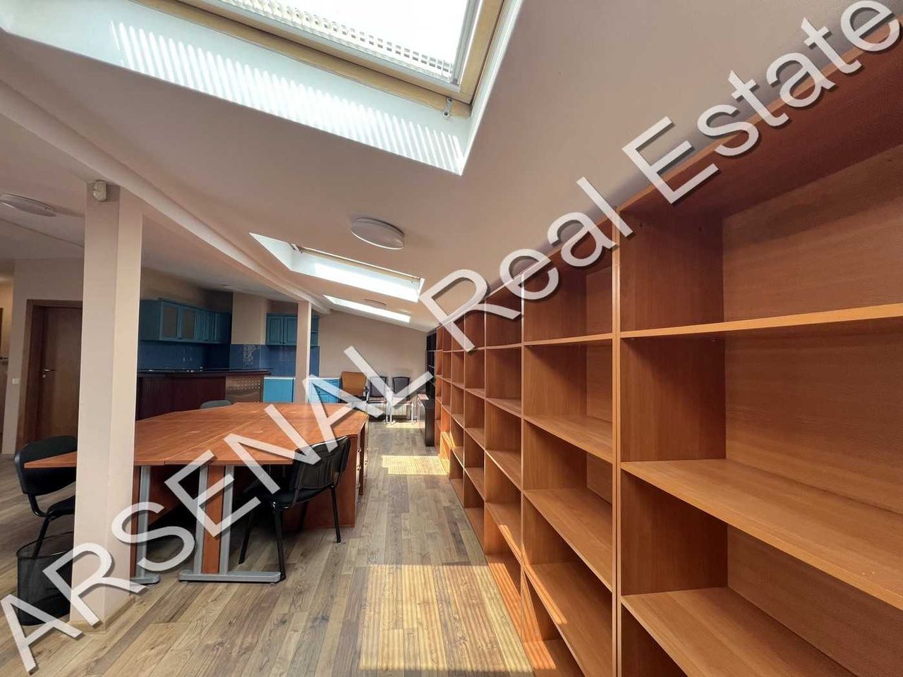 Дава се под наем Офис в София, Център - 125 кв.м за 600 € - Снимка #3