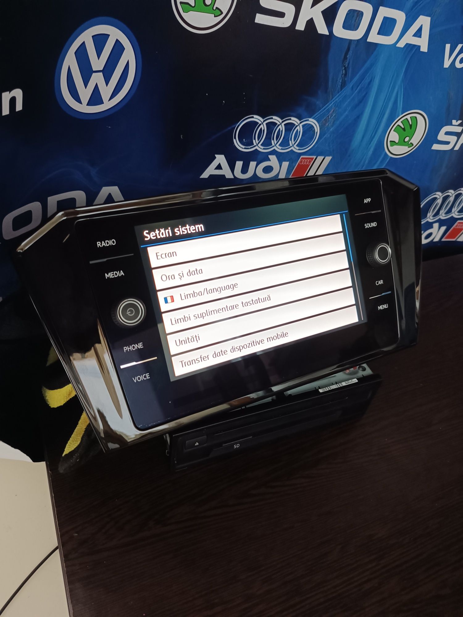 Vând display  Vw unitate Mib2 Standard Delphi Discovery Media