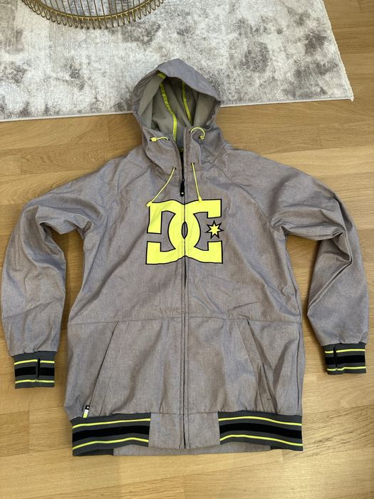 Сноуборд яке DC 10k като ново, Размер L