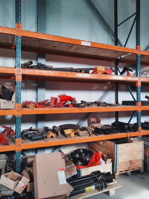 Rafturi metalice industriale