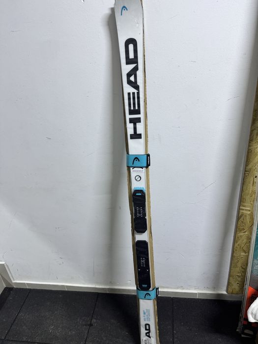 Skiuri Head worl cup 172 si 185 cu legatura