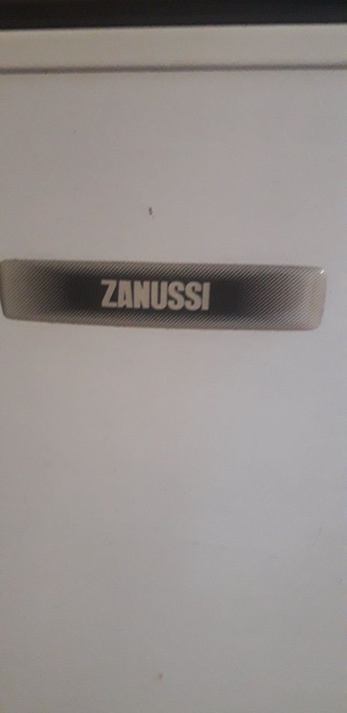 Хладилник ZANUSSI