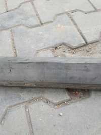 Алюминовый угалок 40×40 мм за метр, толшина 4 мм.