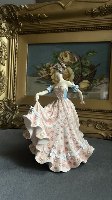 Изящна фигурка Leonardo