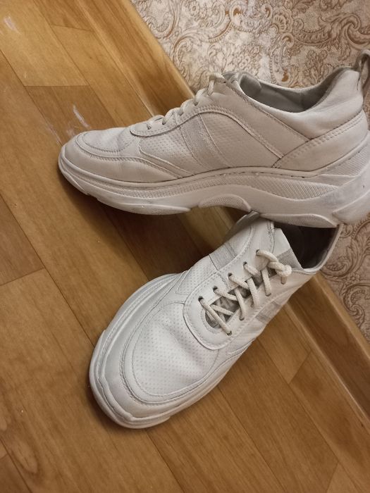 Крассовки женские, натуральная кожа Юничель, в идиальном состояний, 39