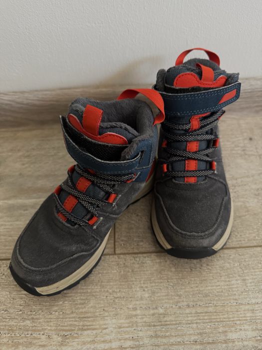 Зимни непромокаеми детски ботуши боти 28