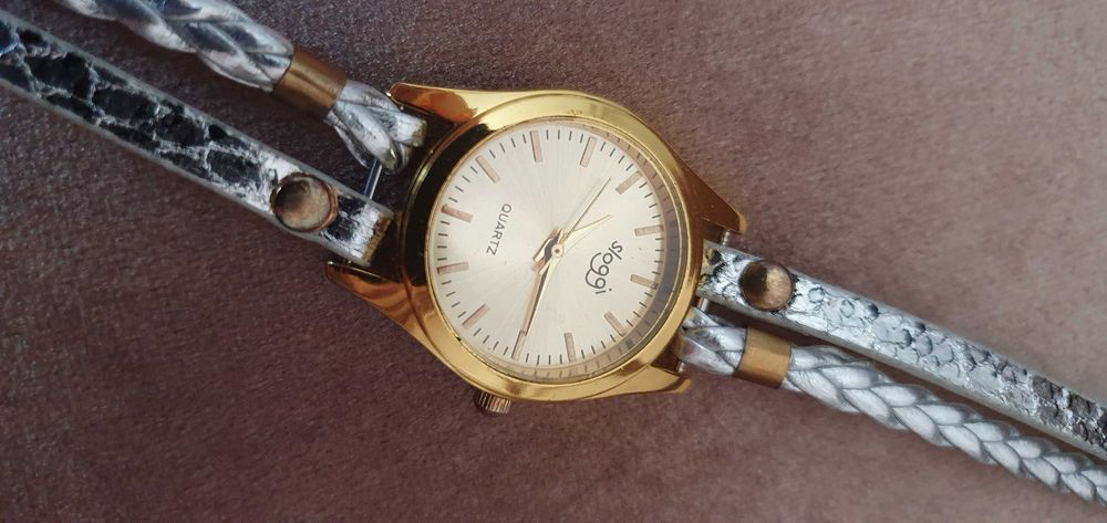 Ceas de mână pentru damă - marca ,,SLOGGI’’, cu quartz