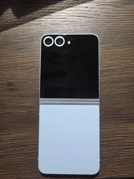 Продам Samsung z flip 6
