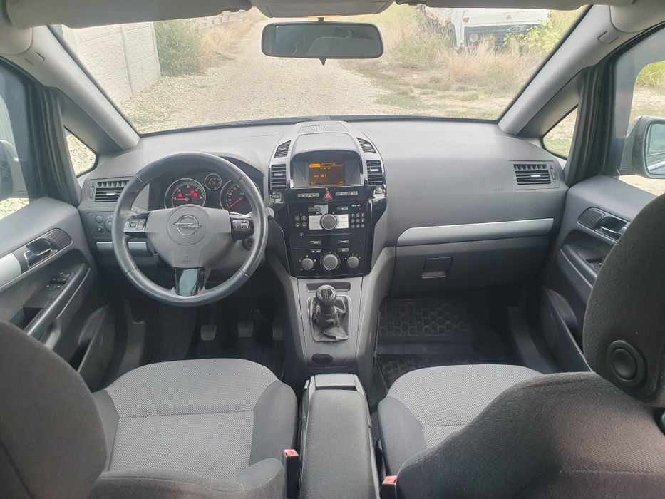 Opel zafira 1.7 diesel 2011