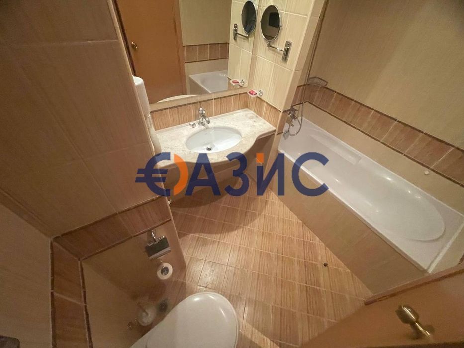 Продава се Двустаен апартамент в к.к. Слънчев бряг - 64 кв.м за 1311 €/кв.м - Снимка #14