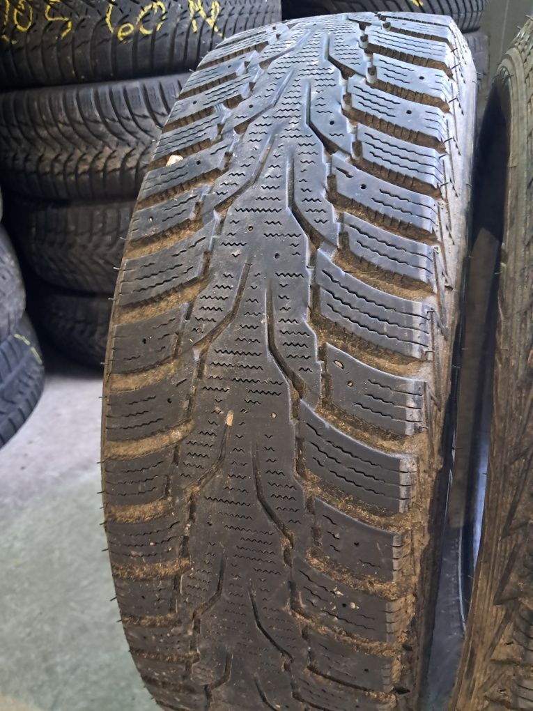 Anvelope second iarna 205 70 R15 Nexen 2022