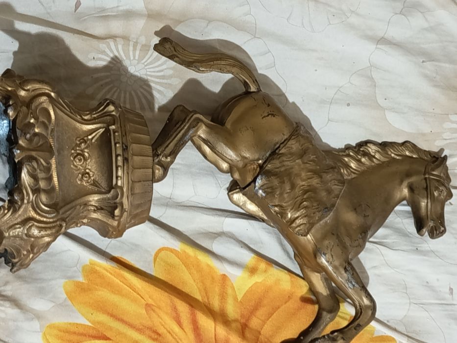 Cal vintage din bronz