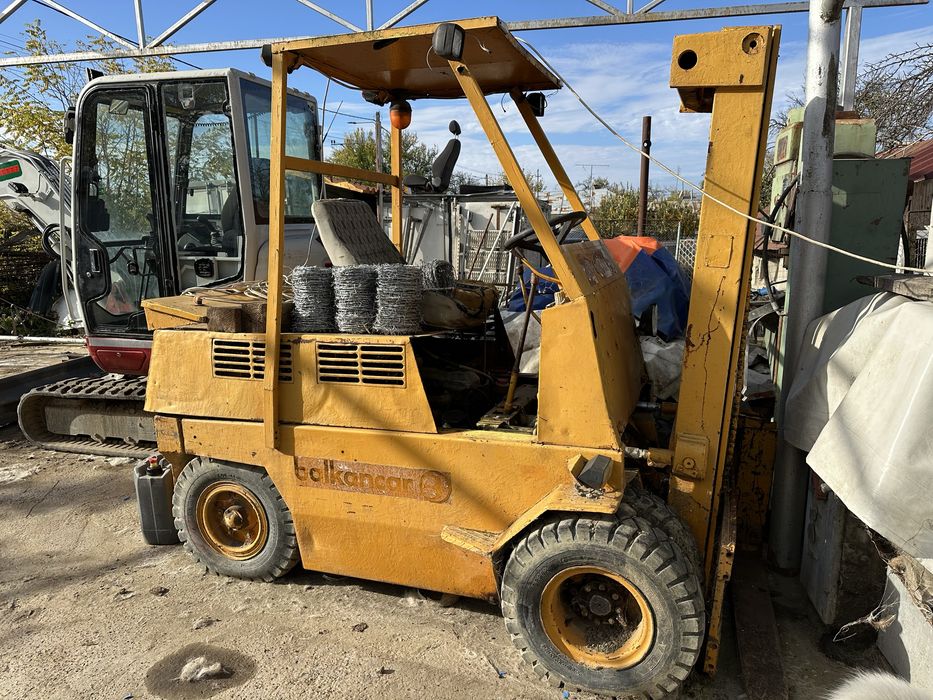 Vand sau dezmembrez stivuitor balkancar