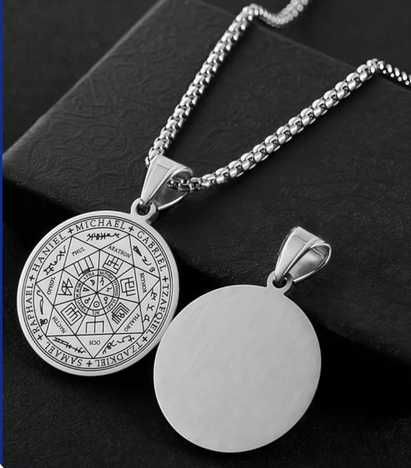 Защитный кулон. Оберег.