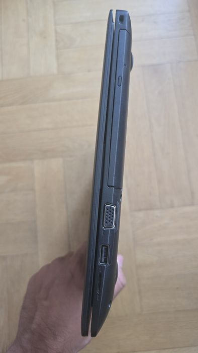 Dell Vostro 3590 15.6" i5-10210U 16GB RAM 256GB SSD