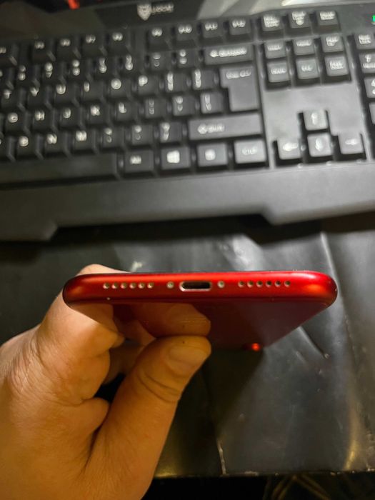 iPhone XR 128 Gb Rosu