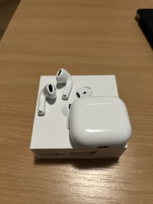 Airpods 4 ANC ca noi cu garantie apple