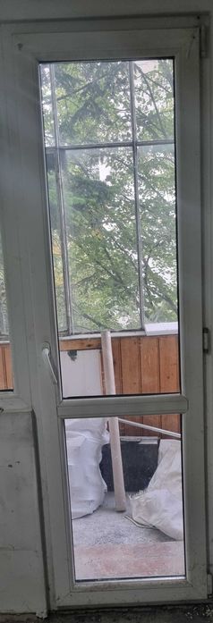 Пвц дограма с врата