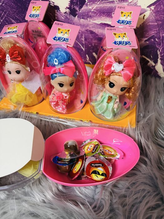 Jucarii copii papusa/masinuta cu dulciuri