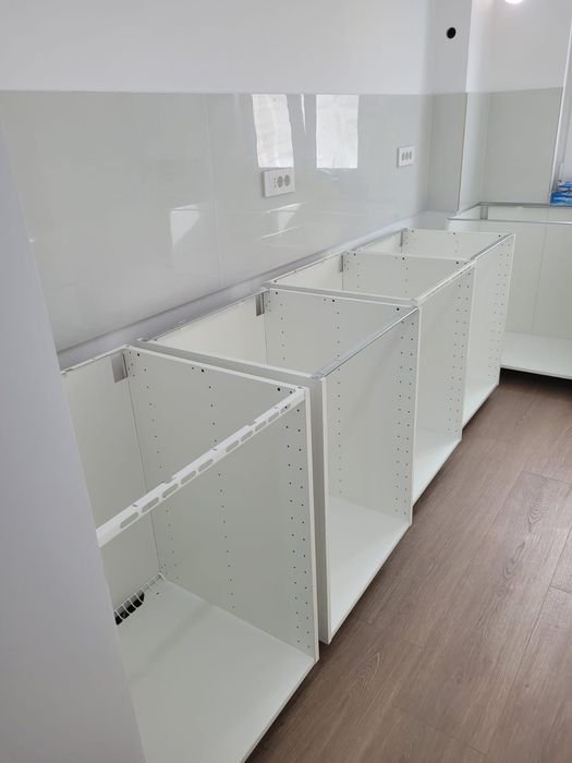 Montez Mobila : Dedeman, Ikea, Leroy Merlin...