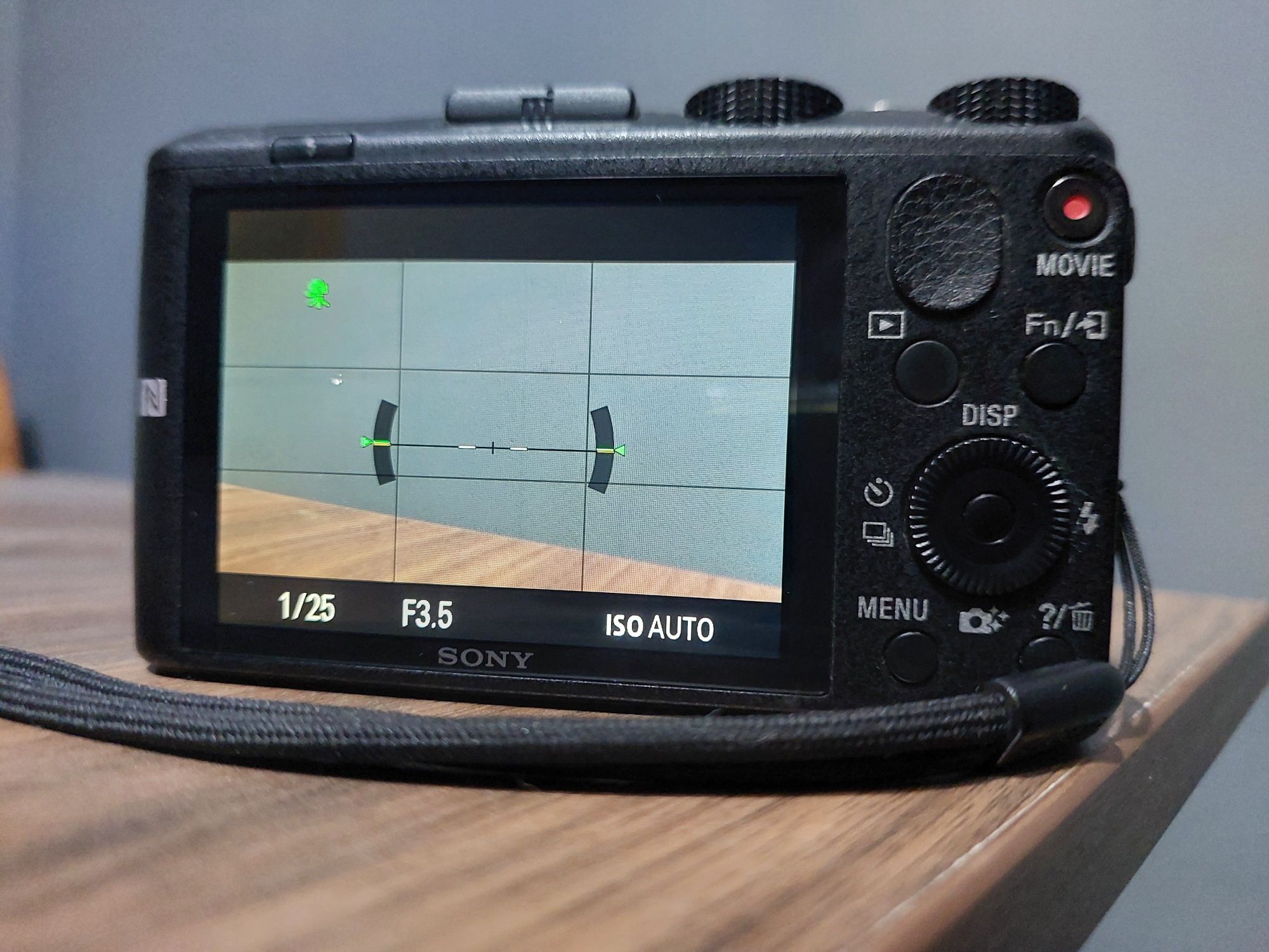 Sony DSC - HX60 в идеальном состоянии.