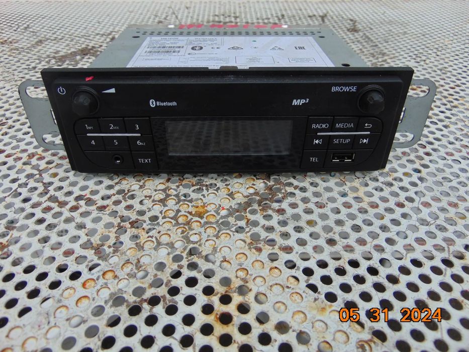 Radio Renault Master cu usb Opel Movano radio ncd cu usb original cod 281152370r